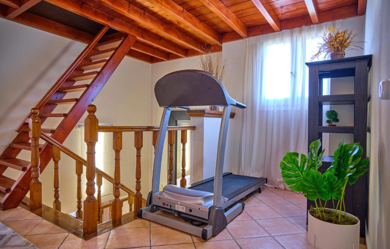 Noufris House Roda  Buitenkant foto
